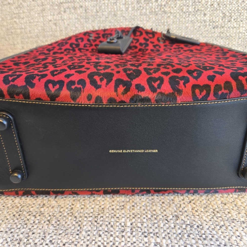 ♡♡SOLD♡♡ Coach Wildbeast Rogue 30 Red/Black - Picture 8 of 16